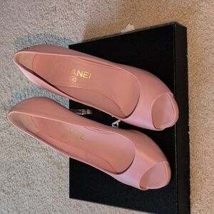 CHANEL Light Pink Peep-Toe Heels Size 39